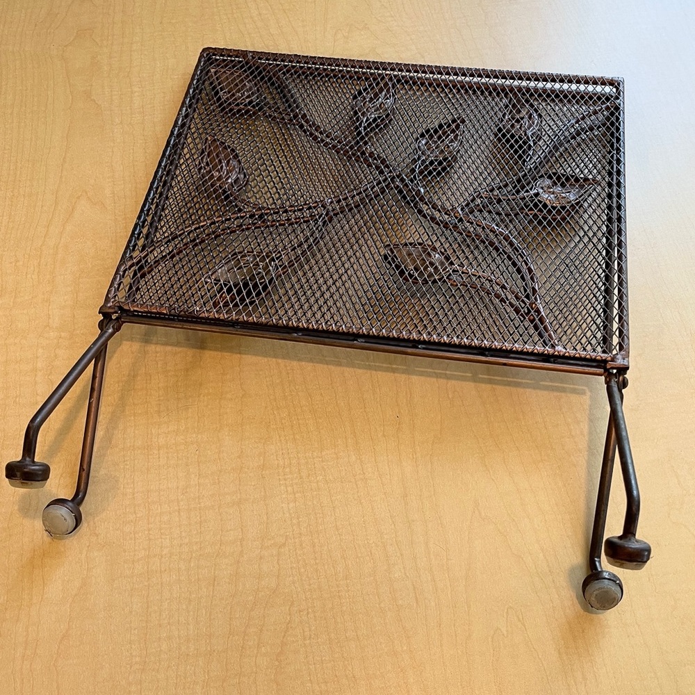 Mid Century Magazine Rack - Picture 4 of 5